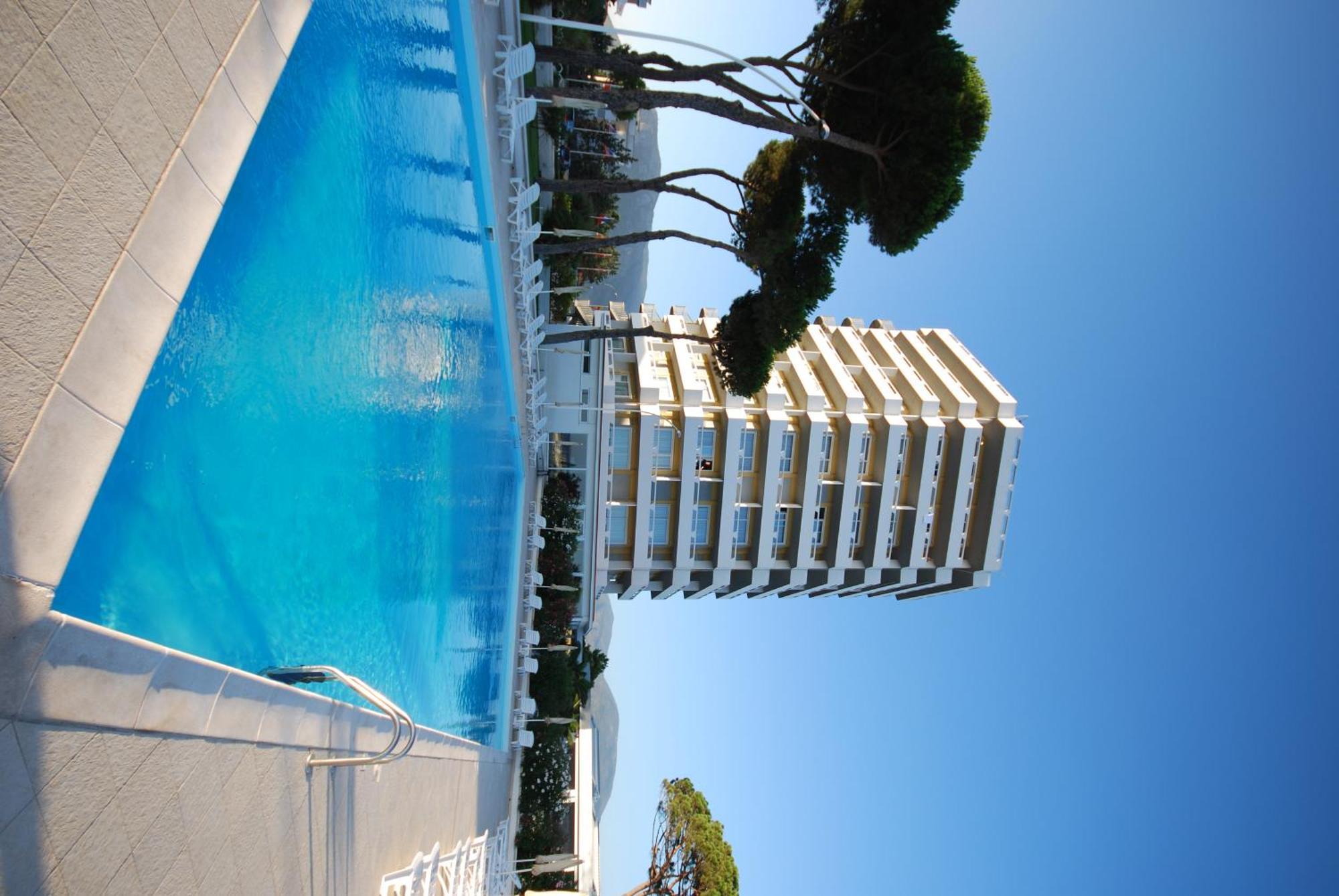 Torre Del Sole Hotel Terracina Exterior photo